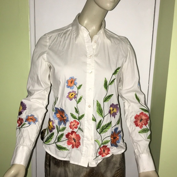 Serpil white cotton flower embroidery button down - Picture 1 of 8
